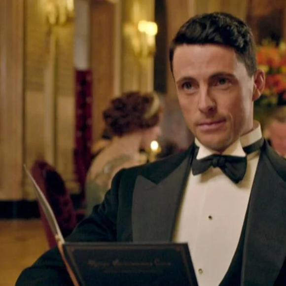 Matthew Goode dans Downton Abbey