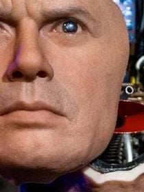 Plus de 50 ans après l'original, un classique de la science-fiction fait l'objet d'un remake par le créateur de Jurassic Park