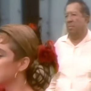 Benicio del Toro dans le clip La Isla Bonita de Madonna