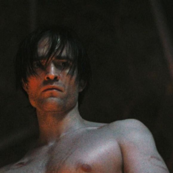 Robert Pattinson pas assez musclé pour Batman ?