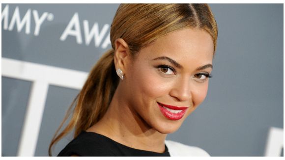 USA : En un mois, "BEYONCÉ" fait mieux que "4"