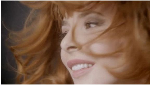 Mylène Farmer choisit "Je te dis tout"