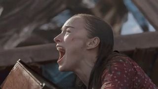 Phoebe Dynevor a vécu le pire tournage de sa vie pour ce nouveau film Netflix noté 23% seulement