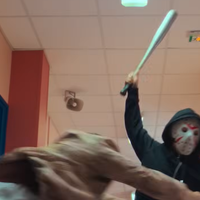 Cette nouvelle série cartonne sur Netflix, mais son créateur ne voulait pas la faire au début : "Vous vous êtes trompé de numéro"