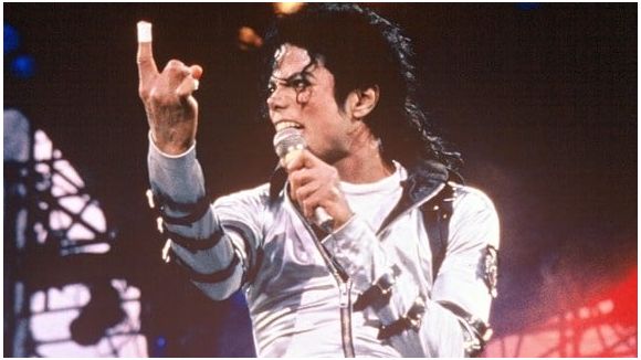 Michael Jackson : le réalisateur évoque les accusations