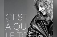 Mylène Farmer est de retour avec C'est à qui le tour.