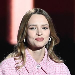 Angèle (Artiste féminine et Album le plus streamé d'une artiste féminine "Nonante-Cinq") lors de la 38ème cérémonie des Victoires de la musique à la Seine musicale de Boulogne-Billancourt, France, le 10 février 2023. © Coadic Guirec/Bestimage