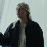Louane dévoile le clip de "maman"