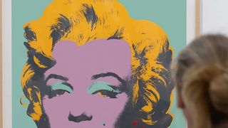 Andy Warhol : pourquoi la nouvelle exposition a lieu à Landerneau ? On connaît la raison et elle est symbolique !