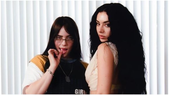 Charli XCX et Billie Eilish en duo sur "Guess"