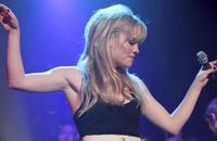La chanteuse Duffy en concert à Bobino en 2008.