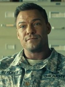200 millions de vues en 4 ans : la série Reacher cartonne tellement qu'elle va se poursuivre jusqu'en 2028