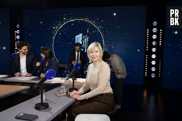 Exclusif - Chantal Ladesou, lors de la 500 ème de Culture et Média sur Europe 1 en présence de nombreux invités, à Paris, France, le 23 janvier 2026. © Jack Tribeca/Bestimage