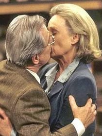 Ils sont mariés depuis 75 ans, c'est le couple le plus durable d'Hollywood : "Nous avons avancé jour après jour, et les jours se sont transformés en décennies"