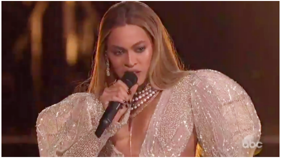 Beyoncé fait sensation avec "Daddy Lessons"