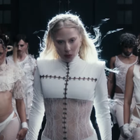Lady Gaga revient en force avec "Abracadabra"