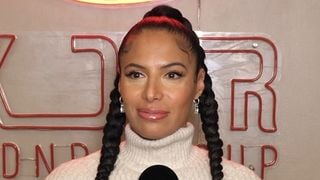 Zaho raconte son tube "C'est chelou"