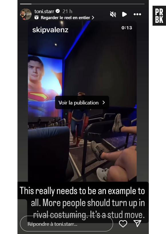 Antony Starr réagit au costume de Homelander durant le film Superman