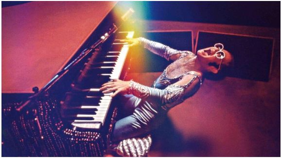 Elton John : un docu sur Disney+ !
