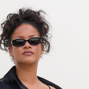 Rihanna au défilé Dior Collection Femme Prêt-à-Porter Printemps/Eté 2027 lors de la Fashion Week de Paris, le 29 septembre 2026. © Lucia Sabatelli / Bestimage
#
Rihanna at Dior Women Ready-to-Wear Spring/Summer 2027 Collection fashion show, during Paris Fashion Week. September 29th, 2026 | 00772024