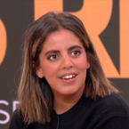Inès Reg balance : "J'ai ma petite machine", ce cadeau totalement improbable reçu par une fan en plein spectacle