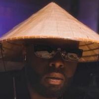 Gims se transforme en "Shaolin" dans son clip