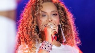 2 ans, 4 mois et 26 jours : c'est le temps qu'il aura fallu à Beyoncé pour voir cet album cartonner en France