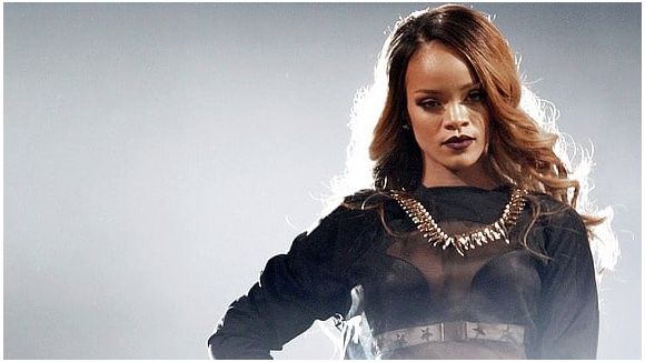 Rihanna de nouveau en studio avec Wale