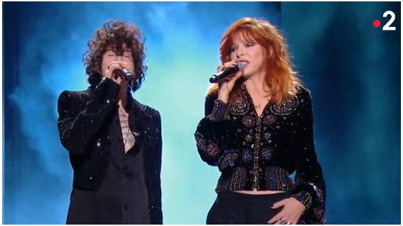 Mylène Farmer et LP chantent "N'oublie pas"