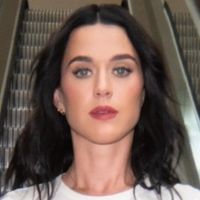 Katy Perry se relève dans le clip "Bandaids"