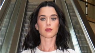Katy Perry se relève dans le clip "Bandaids"