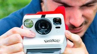 Cette collab Polaroid x Pokémon va vous faire chasser les souvenirs comme dans Pokémon Snap