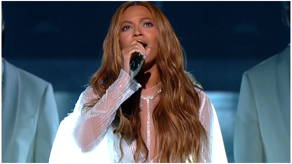 Grammy : la prestation divine de Beyoncé