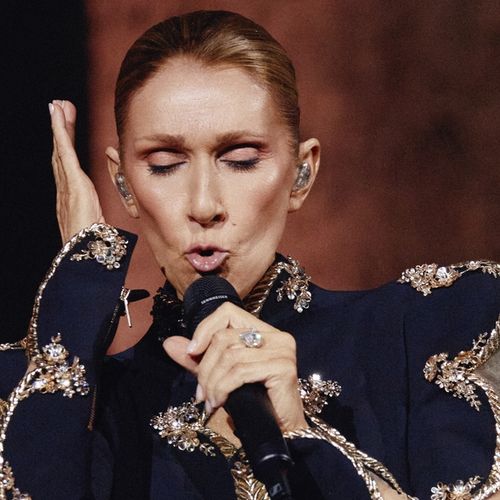 Céline Dion : on sait enfin pourquoi elle a commencé son premier concert avec 48 minutes de retard !