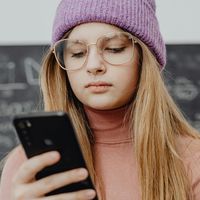 La génération Z a développé une peur irrationnelle de parler au téléphone et Google veut capitaliser sur ce phénomène