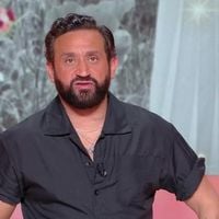 Tout le monde l'attendait dans TBT9, mais ce nouveau chroniqueur n'est jamais là et on sait pourquoi