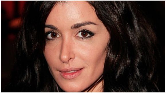 Jenifer enchaîne déjà sur "Résiste"
