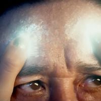 Ce réalisateur français va faire le film de science-fiction le plus fou du cinéma : "Vous aurez besoin d'un Doliprane"