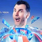Vous en avez marre de la pub Last War avec Michael Youn ? L'acteur y réagit à sa façon