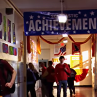 Aujourd'hui sur Netflix (et Prime Video) : cette série culte de 10 saisons qui a façonné toute une génération