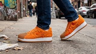Originale ou affreuse ? Cette paire de Nike Air Force 1 débarque à 140€ (et elle ne va laisser personne indifférent)