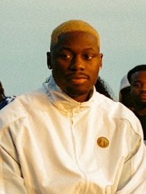 Derrière le nouveau tube de Tiakola, la dénonciation d'une injustice qui frappe la musique africaine sur YouTube