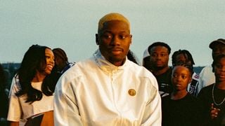 Derrière le nouveau tube de Tiakola, la dénonciation d'une injustice qui frappe la musique africaine sur YouTube