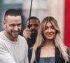 Liam Payne et sa compagne Kate Cassidy à la sortie de l'hôtel La Réserve lors de la mode femme automne / hiver 2024-2025 lors de la Fashion Week de Paris, à Paris, France, le 2 mars 2024.
Liam Payne (ancien membre des One Direction) est mort à l'âge de 31 ans, victime d'un accident. Le chanteur, qui était accompagné de sa copine, Kate Cassidy, durant ses vacances en Argentine, aurait chuté du troisième étage en basculant par-dessus le balcon de sa chambre d'hôtel.