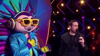 Mask Singer 2026 : Le Hérisson démasqué, voici quelle star mondiale se cachait sous le costume
