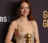 Emma Stone, Actrice dans un film musical ou une comédie pour Pauvres Créatures - Press room de la 81ème cérémonie des Golden Globes au Beverly Hilton à Los Angeles le 7 janvier 2024. © Crash/imageSPACE via ZUMA Press Wire / Bestimage 