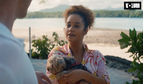 Léna Situations devient actrice dans Spider Island