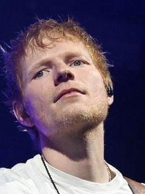 Ed Sheeran va-t-il annuler sa tournée après l'abandon de ses premières parties et de son groupe ?