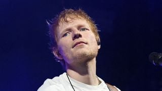 Ed Sheeran va-t-il annuler sa tournée après l'abandon de ses premières parties et de son groupe ?
