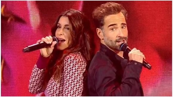 Jenifer chante avec Florent Peyre en live